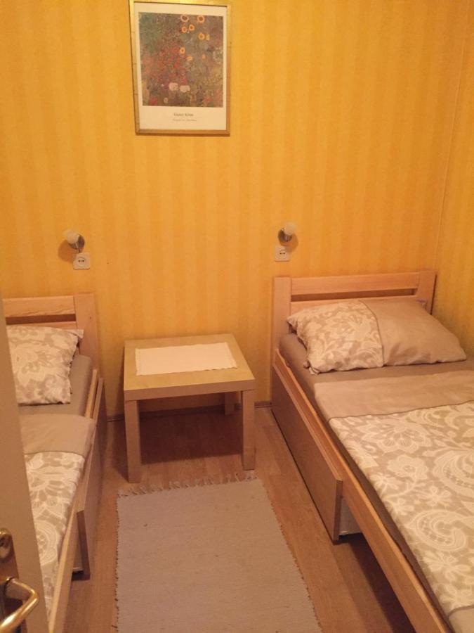 Oeroekzoeld Apartmanok バラトンフェニヴェシュ エクステリア 写真