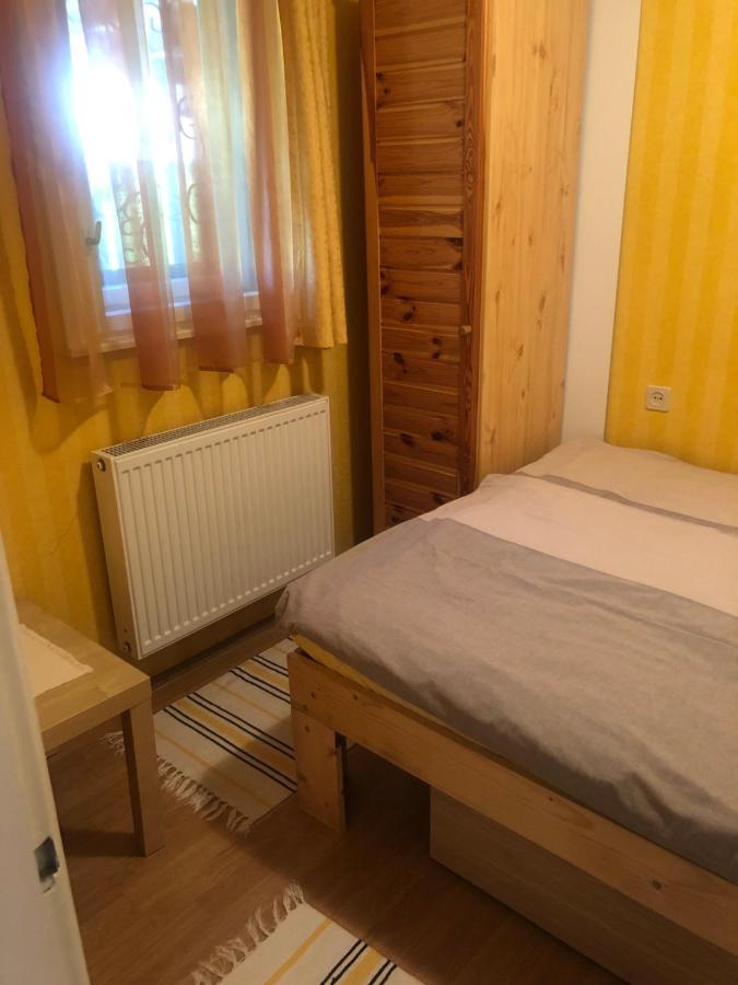Oeroekzoeld Apartmanok バラトンフェニヴェシュ エクステリア 写真